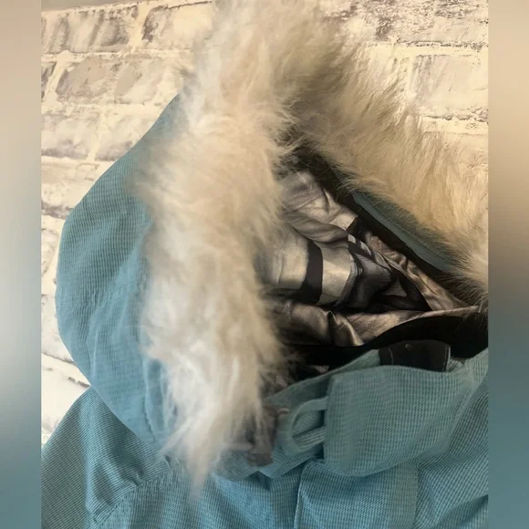 Oakley | Gretchen Bleiler Aqua Blue Faux Fur Hood Snowboard Ski Jacket +… - Picture 4 of 13
